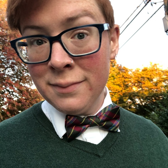 Meet your Posher, Sage - Picture 2 of 12